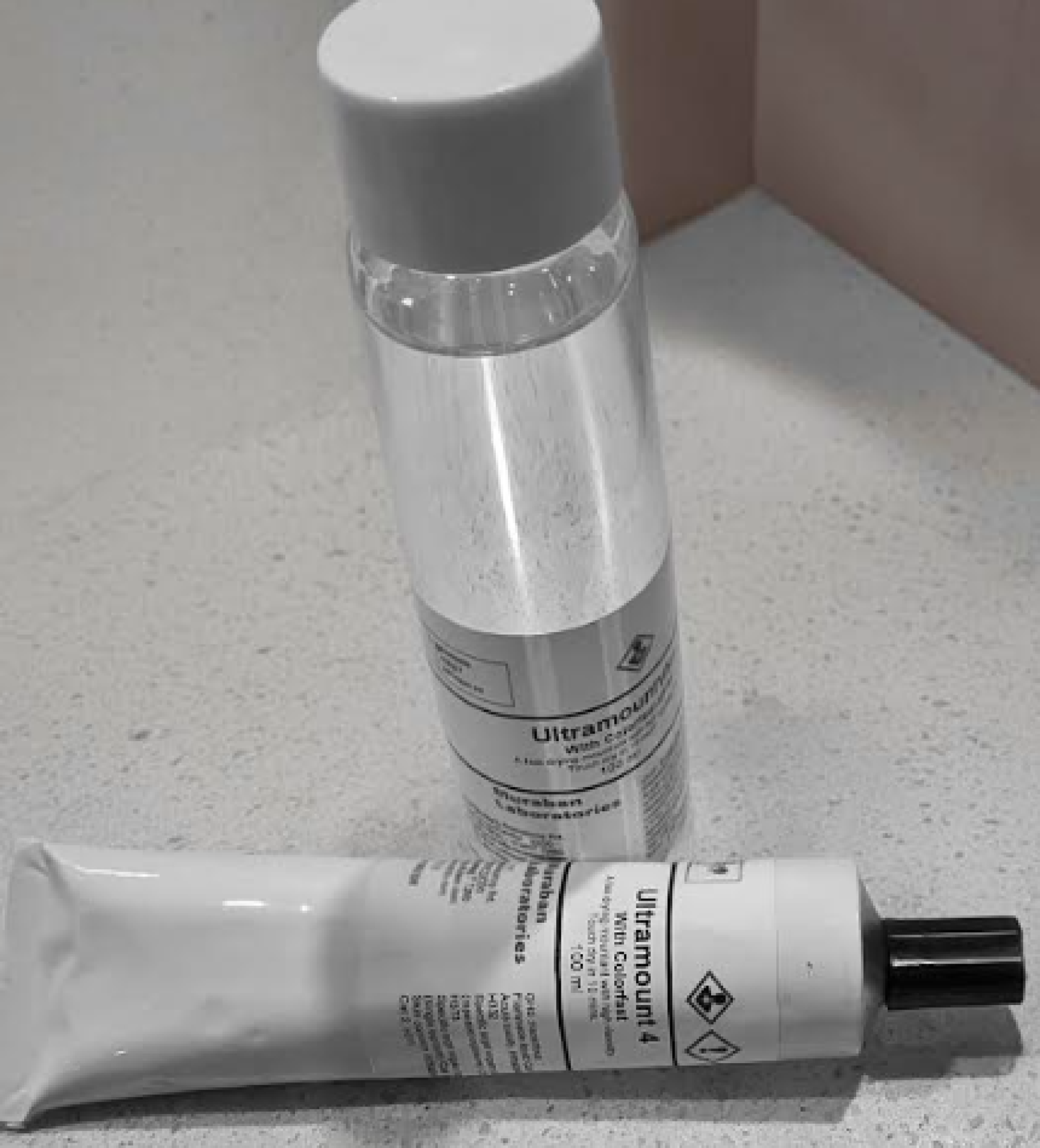 Ultramount 4 – 100 mL Plastic Bottle Muraben